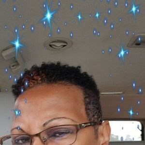 Meet your Posher, Bobbie